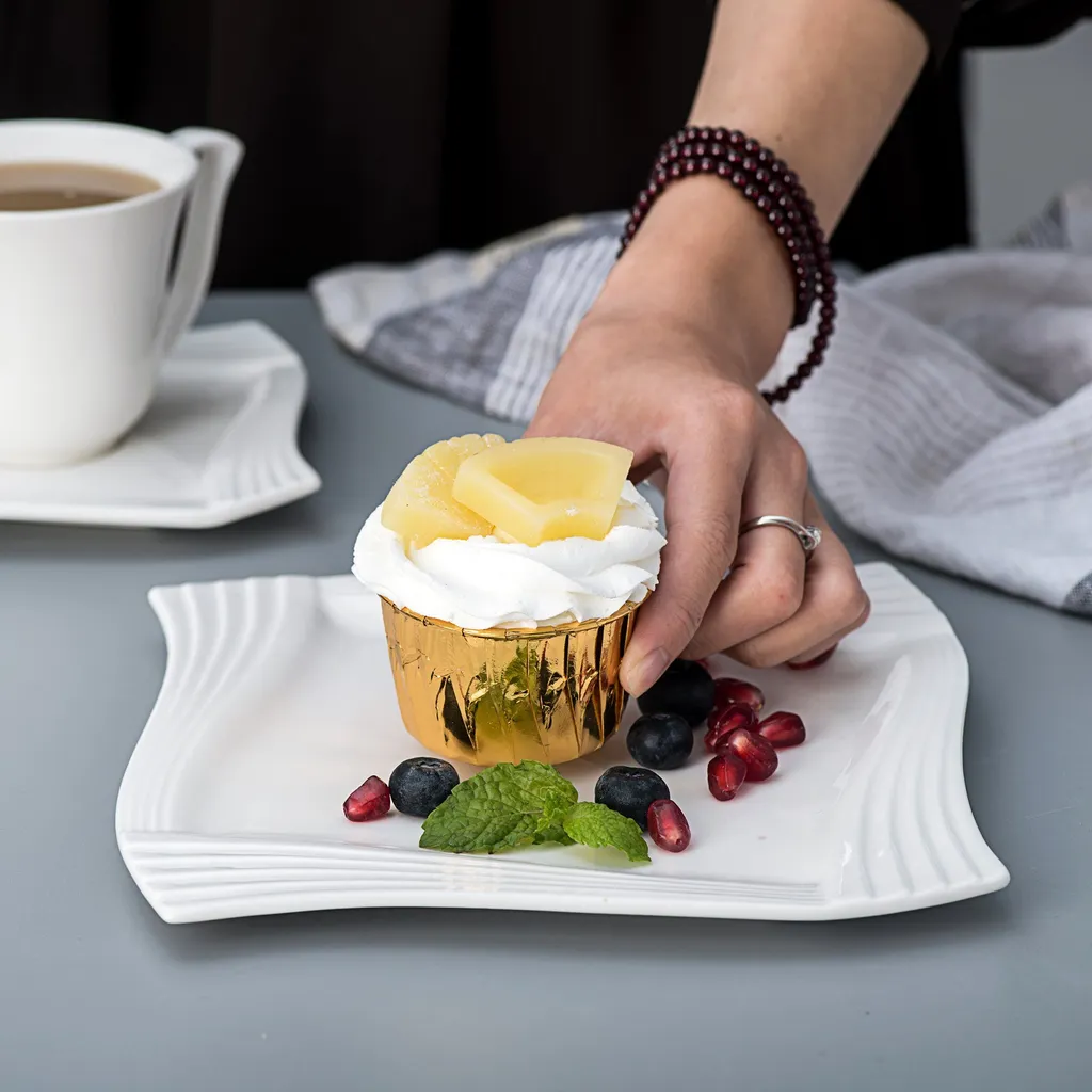 MALACASA, Serie Amparo, 36 Teilig Set Cremeweiß Porzellan Kaffeeservice Dessertteller Kaffeetasse Mit Untertasse – Bild 6