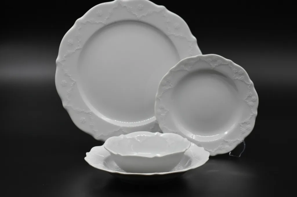 Geschirr Set, Tafelservice 24 Tlg. Von PORLAND